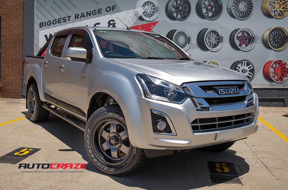 ISUZU DMAX PODIUM MATTE GUN METAL